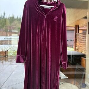 Wine Coloured Velvet Ralph Lauren Zip-Front Robe